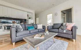 Marina View Apartment
